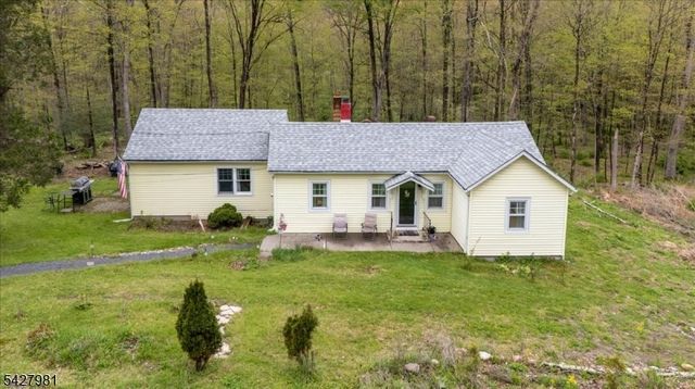 17 Clove Rd, Montague Twp., NJ 07827