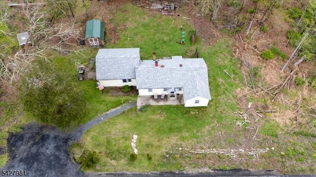 17 Clove Rd, Montague Twp., NJ 07827