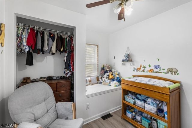 17 Clove Rd, Montague Twp., NJ 07827