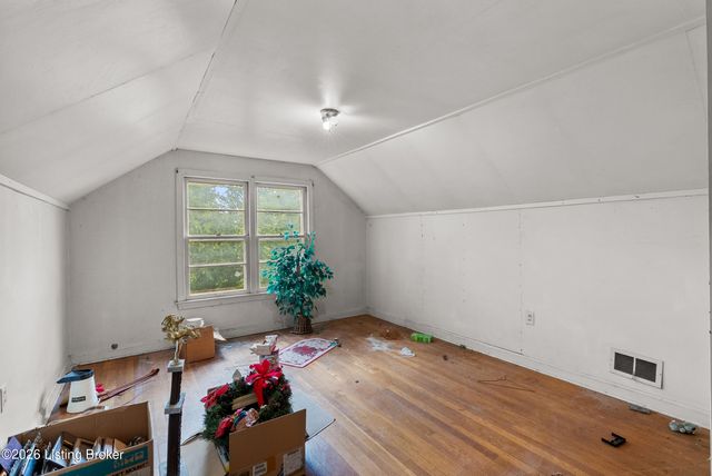 6308 Cooper Chapel Rd, Louisville, KY 40229