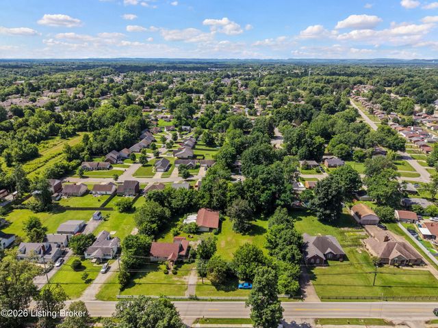 6308 Cooper Chapel Rd, Louisville, KY 40229