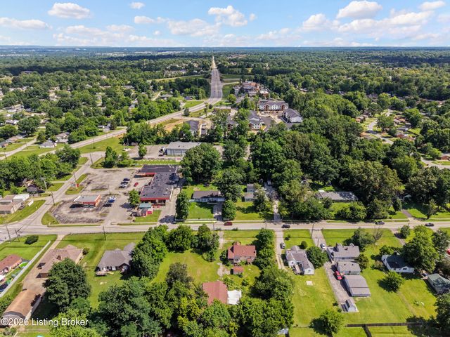 6308 Cooper Chapel Rd, Louisville, KY 40229