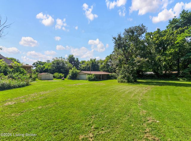 6308 Cooper Chapel Rd, Louisville, KY 40229