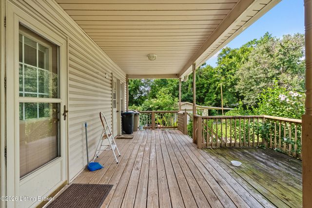 6308 Cooper Chapel Rd, Louisville, KY 40229