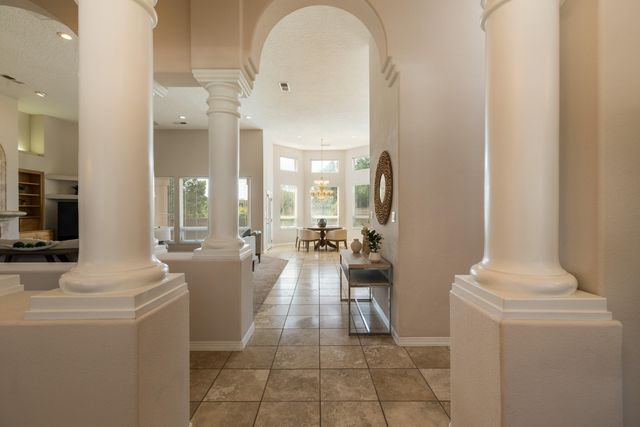 13215 Canyon Edge Trail NE, Albuquerque, NM 87111