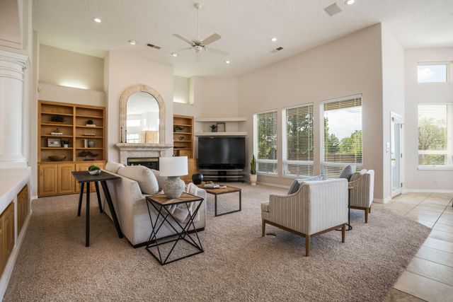 13215 Canyon Edge Trail NE, Albuquerque, NM 87111