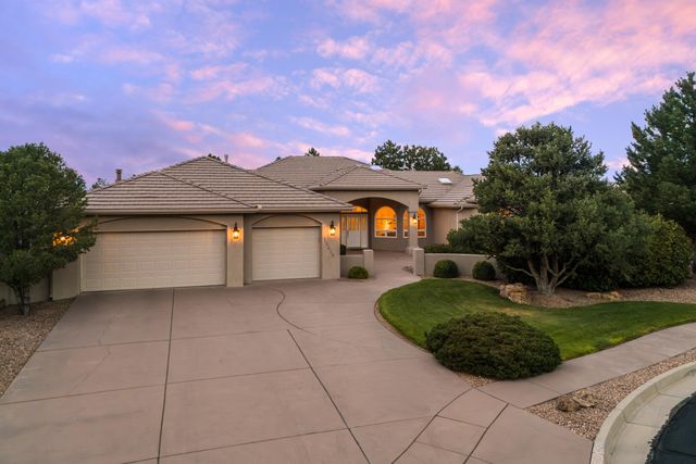 13215 Canyon Edge Trail NE, Albuquerque, NM 87111