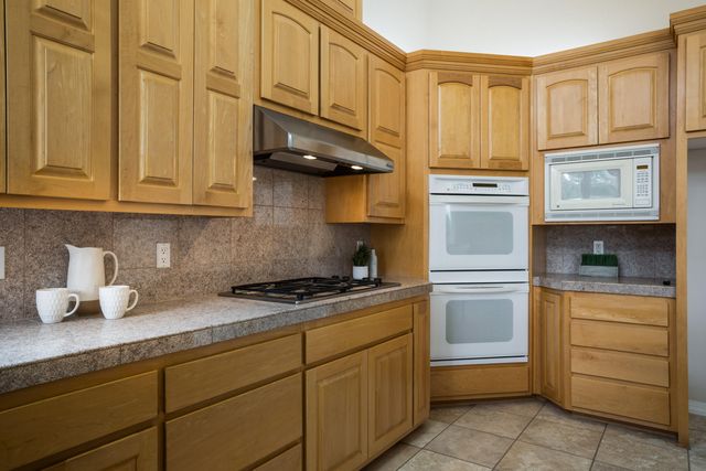 13215 Canyon Edge Trail NE, Albuquerque, NM 87111