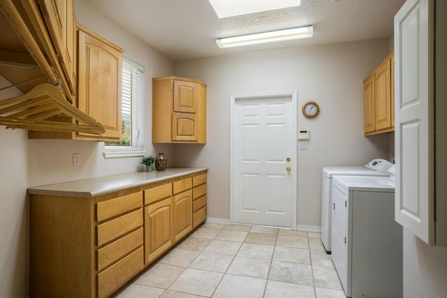 13215 Canyon Edge Trail NE, Albuquerque, NM 87111