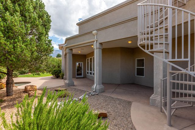 13215 Canyon Edge Trail NE, Albuquerque, NM 87111