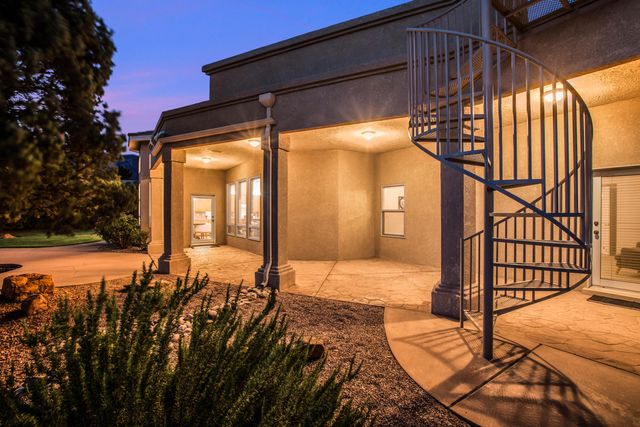 13215 Canyon Edge Trail NE, Albuquerque, NM 87111
