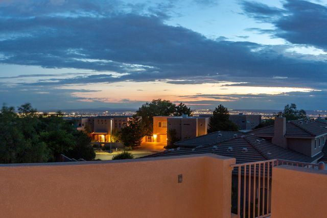 13215 Canyon Edge Trail NE, Albuquerque, NM 87111