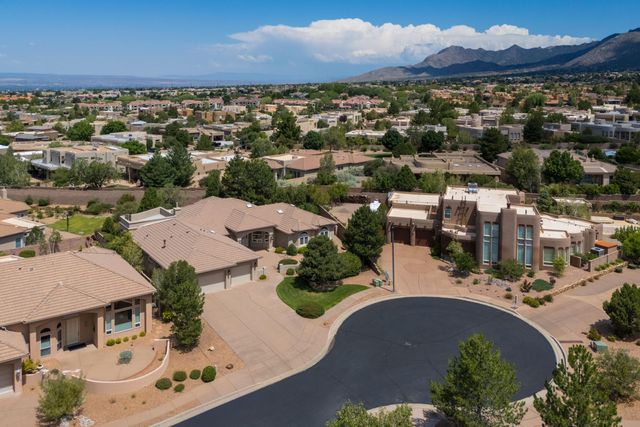 13215 Canyon Edge Trail NE, Albuquerque, NM 87111