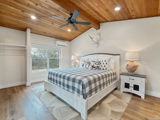 196 Rock Bottom, Hunt, TX 78024