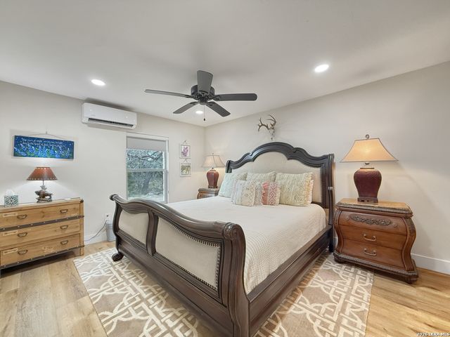 196 Rock Bottom, Hunt, TX 78024