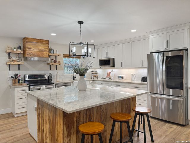 196 Rock Bottom, Hunt, TX 78024