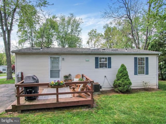 110 FROG POND HOLW, Abbottstown, PA 17301