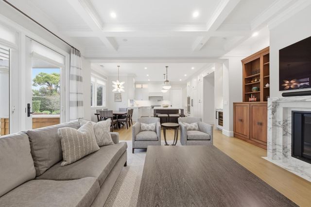 530 Barbara Way, Hillsborough, CA 94010