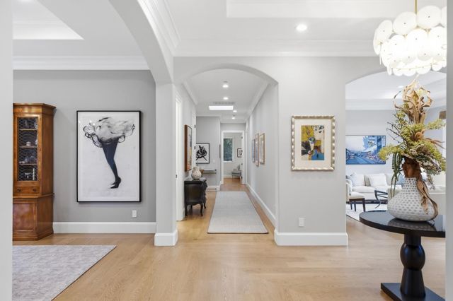 530 Barbara Way, Hillsborough, CA 94010