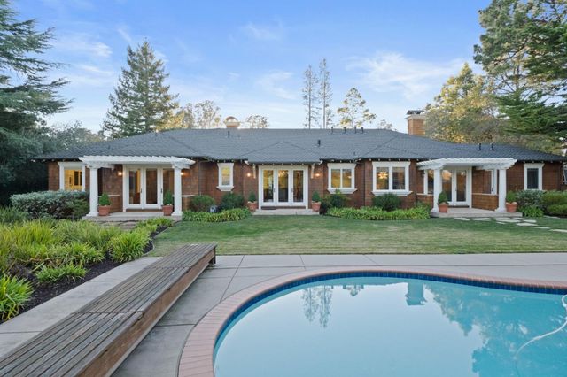 530 Barbara Way, Hillsborough, CA 94010