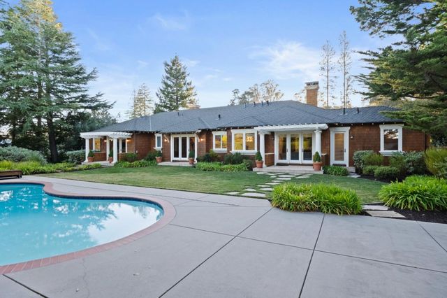 530 Barbara Way, Hillsborough, CA 94010