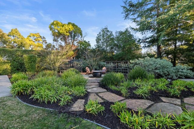 530 Barbara Way, Hillsborough, CA 94010