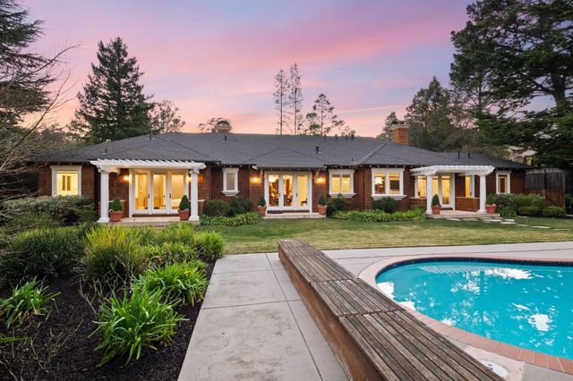 530 Barbara Way, Hillsborough, CA 94010