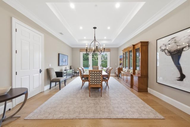 530 Barbara Way, Hillsborough, CA 94010