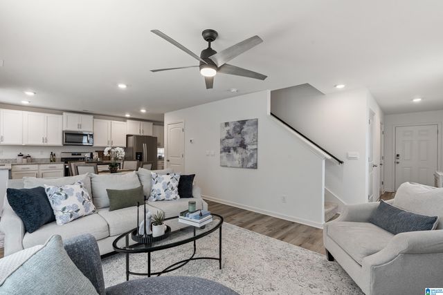 6566 CREEK CIRCLE, Helena, AL 35022