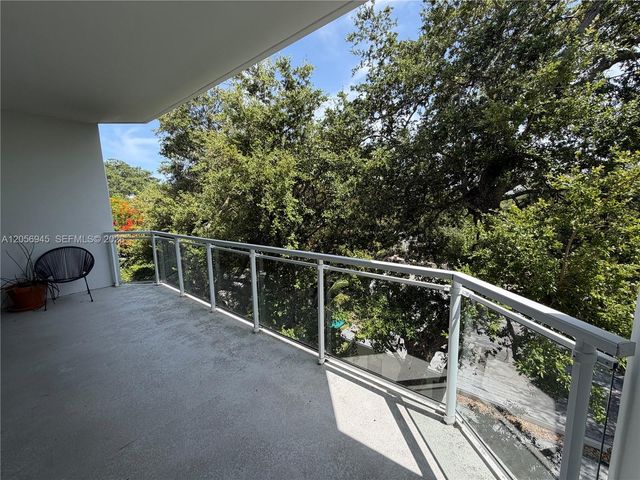 652 NE 63rd St 404, Miami, FL 33138