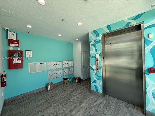 652 NE 63rd St 404, Miami, FL 33138