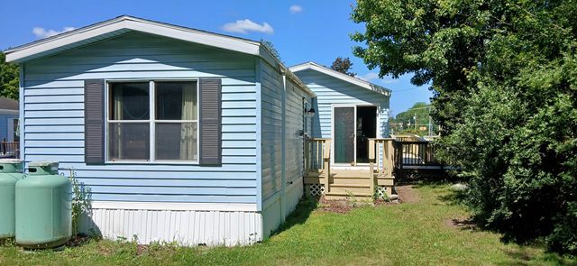 7 Cortland Way, Barrington, NH 03825