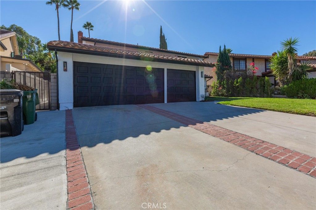 Image 2 of property listing at 17008 Tennyson, Granada Hills, CA 91344