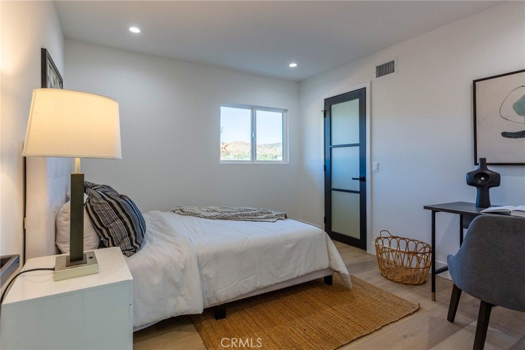 Image 38 of property listing at 17008 Tennyson, Granada Hills, CA 91344