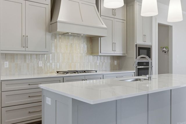 67 Mountain Brook Road, Little Rock, AR 72223