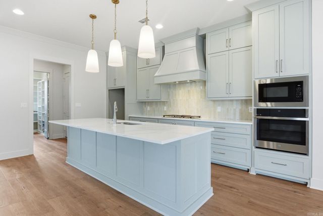 67 Mountain Brook Road, Little Rock, AR 72223