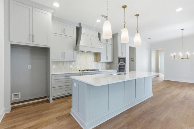 67 Mountain Brook Road, Little Rock, AR 72223