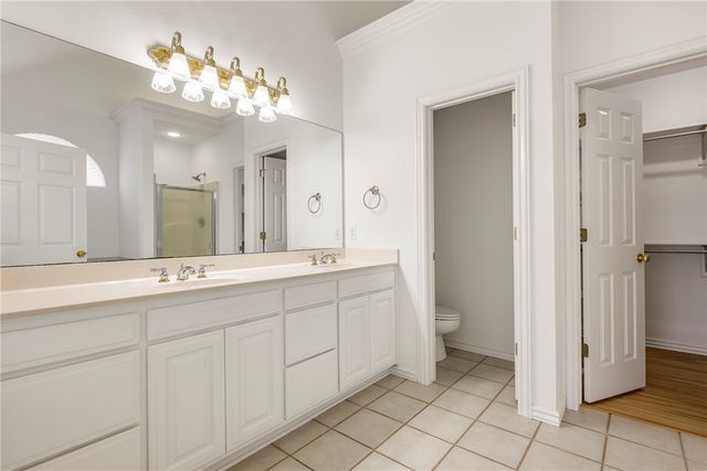 4205 W Worthington Drive, Rogers, AR 72758