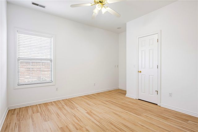 4205 W Worthington Drive, Rogers, AR 72758