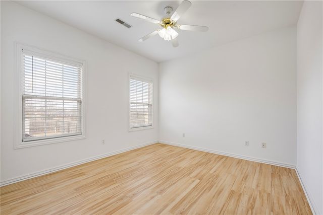 4205 W Worthington Drive, Rogers, AR 72758