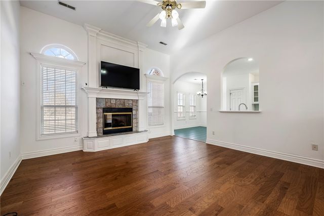 4205 W Worthington Drive, Rogers, AR 72758