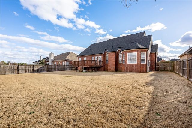 4205 W Worthington Drive, Rogers, AR 72758