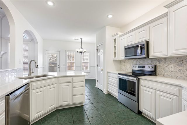 4205 W Worthington Drive, Rogers, AR 72758