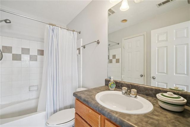 2147 Del Lago Circle 12, Kennesaw, GA 30152