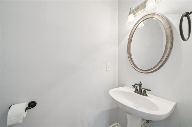 2147 Del Lago Circle 12, Kennesaw, GA 30152