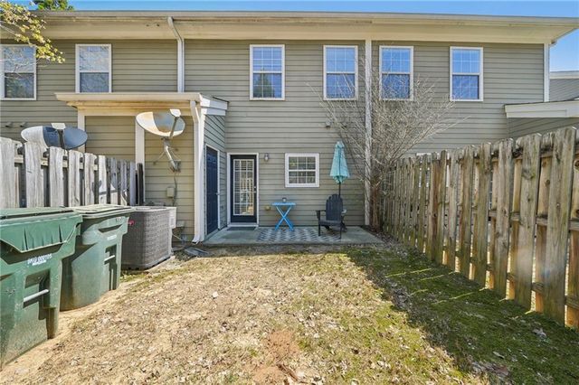 2147 Del Lago Circle 12, Kennesaw, GA 30152