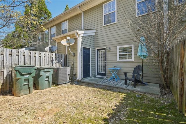 2147 Del Lago Circle 12, Kennesaw, GA 30152