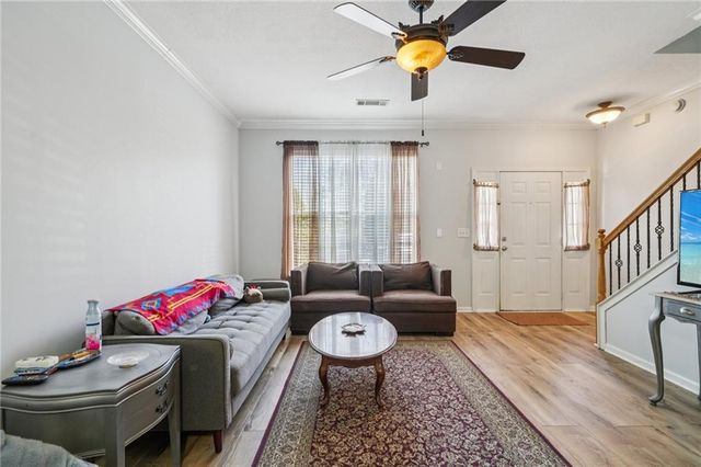 2147 Del Lago Circle 12, Kennesaw, GA 30152