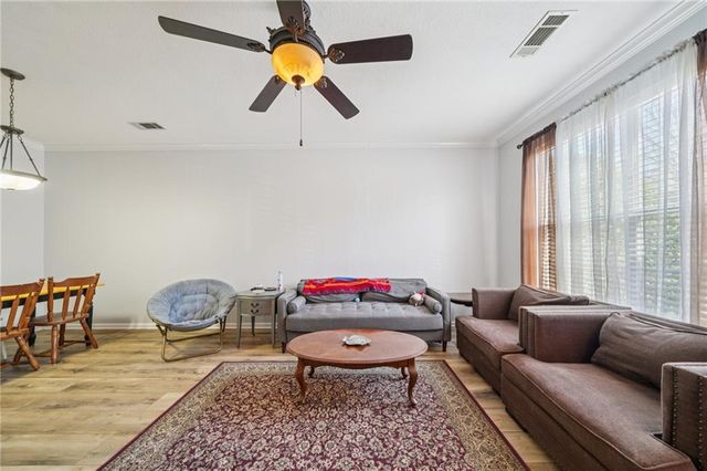 2147 Del Lago Circle 12, Kennesaw, GA 30152