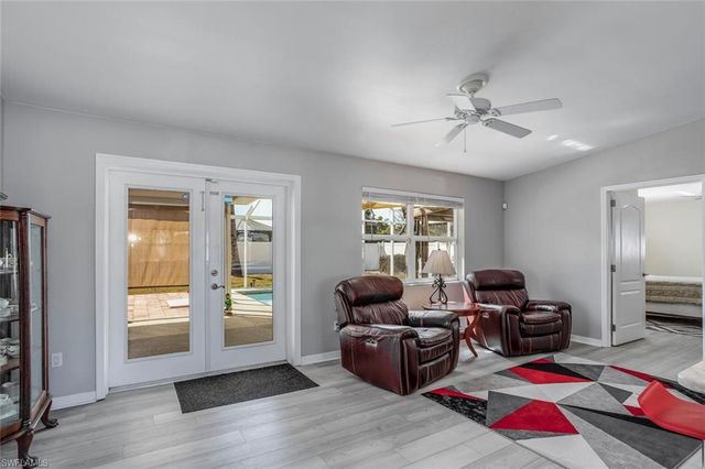 322 SW 28th TER, Cape Coral, FL 33914